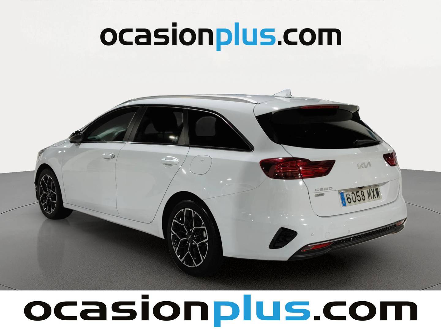 Foto trasera KIA Ceed Tourer KIA Ceed Tourer 1.0 MHEV Style Edition DCT (100 CV) izquierda