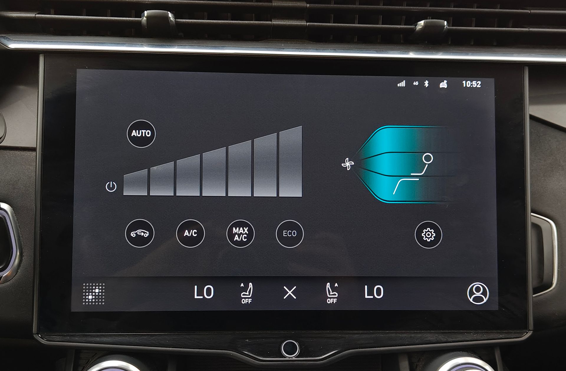 Lynk & Co 01 1.5 PHEV - foto 35