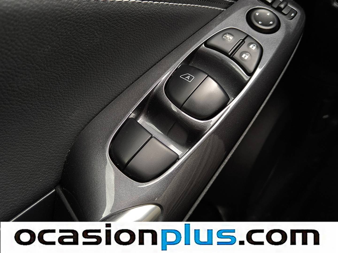 Foto Nissan JUKE Nissan Juke DIG-T N-Connecta 4x2 (114 CV)