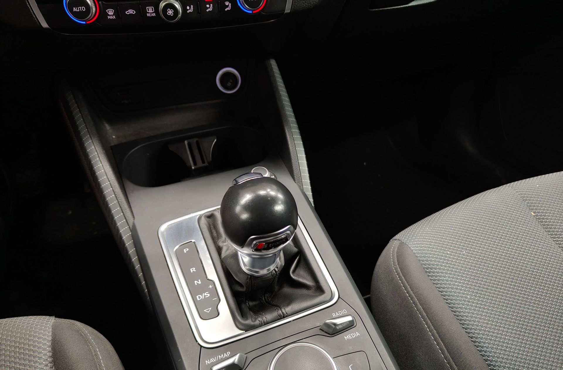 Audi Q2 design edition 2.0 TDI quattro S tronic - foto 5