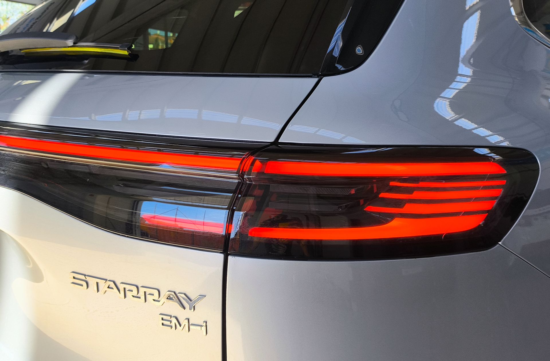 Geely Starray EM-i 1.5 PHEV Pro - foto 22