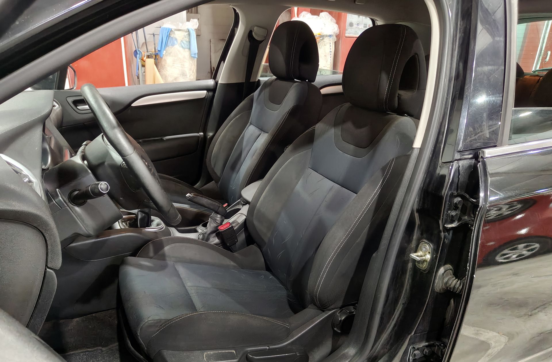 Citroën C4 1.6 HDi Seduction - foto 8