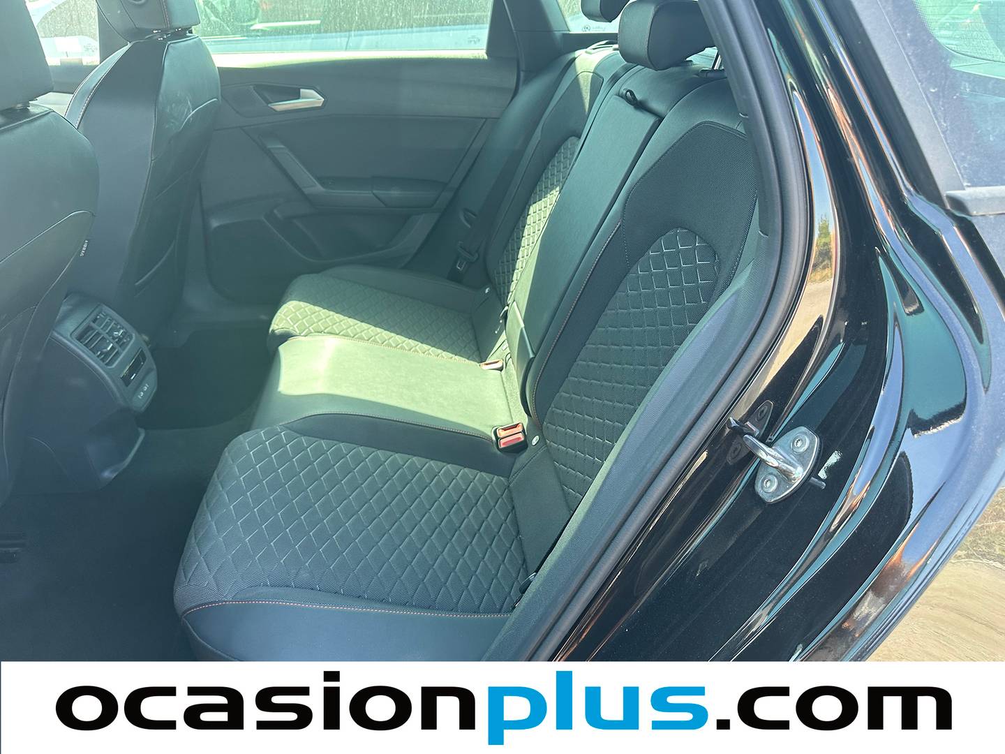 Foto asientos traseros Seat León Seat León ST 1.5 TSI S&S FR Special Edition (150 CV)