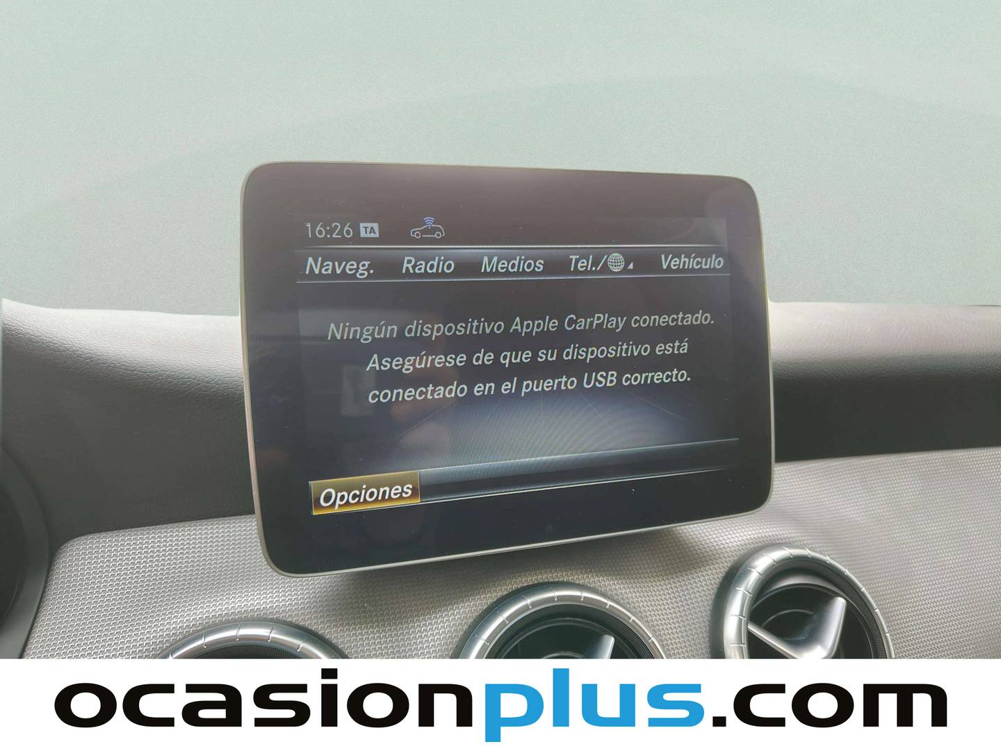 Equipamiento del Mercedes CLA Mercedes-Benz CLA 180 (122 CV)