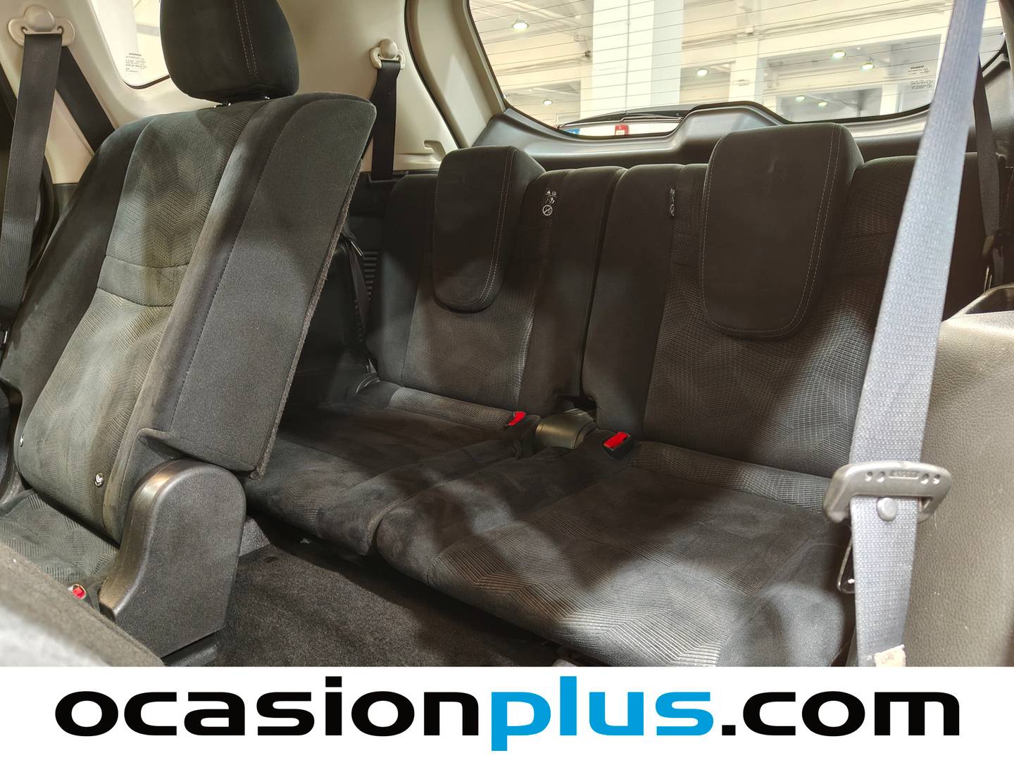 Equipamiento del Nissan X-TRAIL Nissan X-Trail 1.6 dCi 360 XTronic 7 plazas (130 CV)
