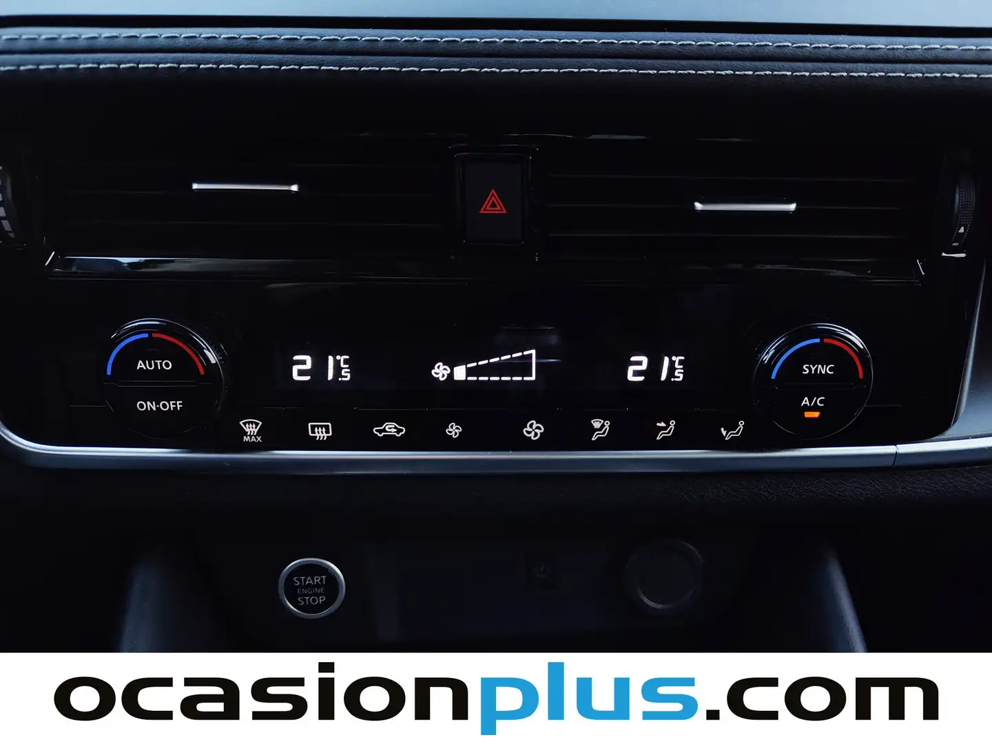 Foto Nissan QASHQAI Nissan Qashqai DIG-T 140 mHEV N-Connecta 4x2 (140 CV)