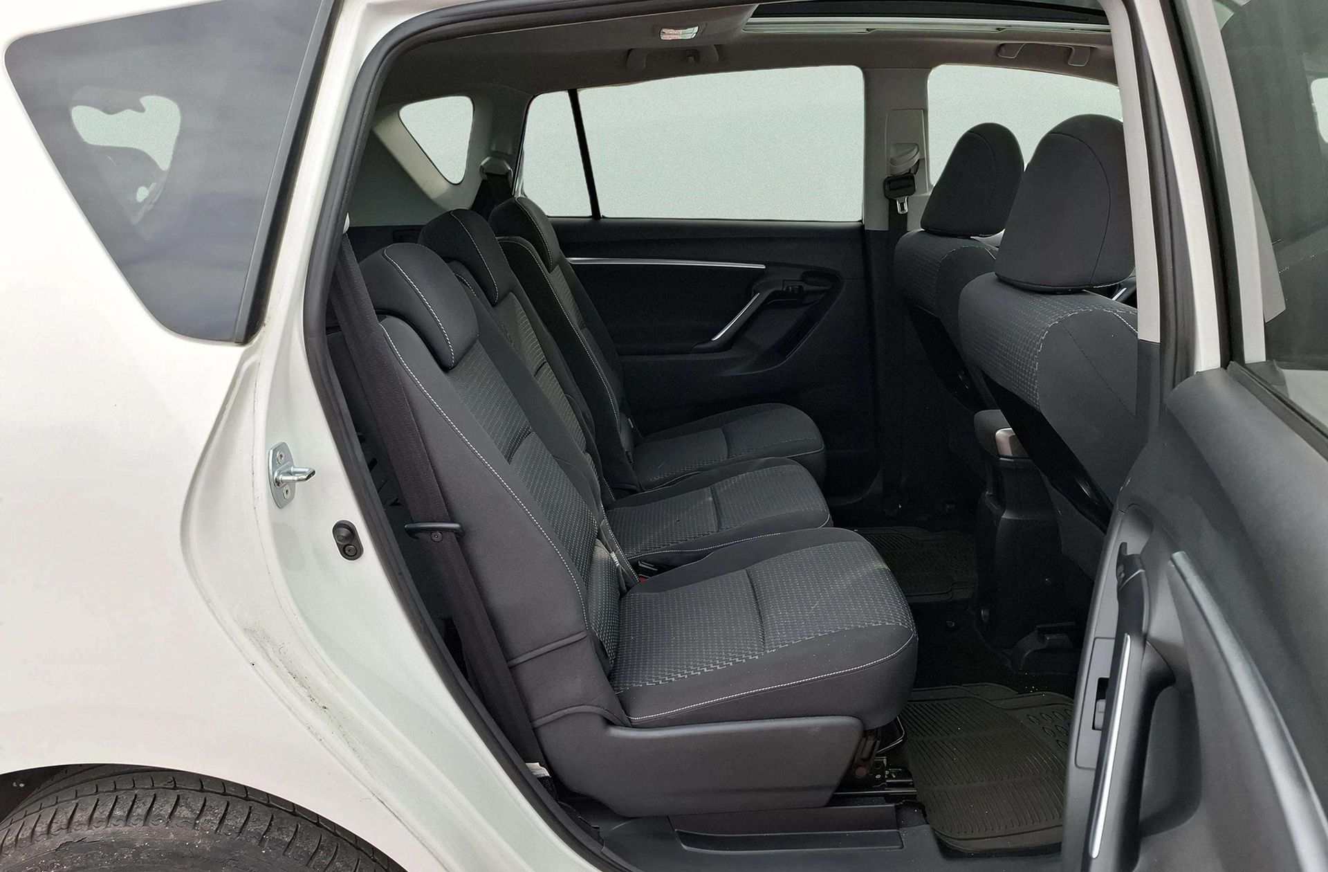 Toyota Verso 130 Advance - foto 15