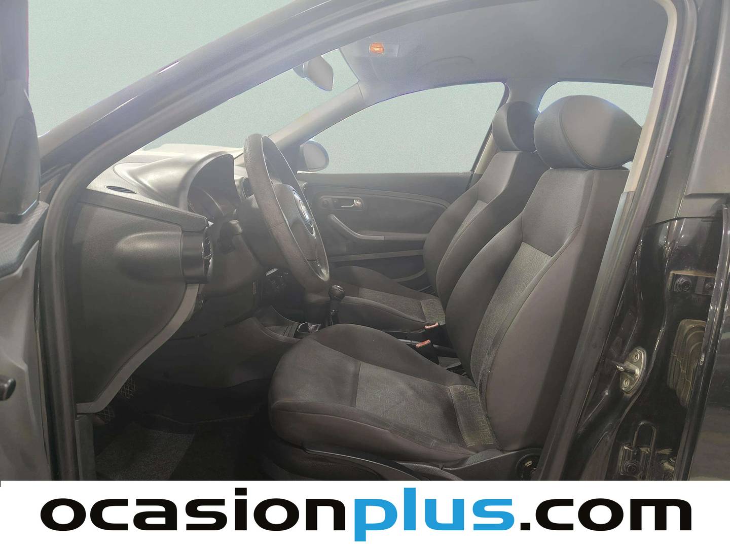 Foto asientos delanteros Seat Ibiza Seat Ibiza 1.4 TDI Reference (80 CV)