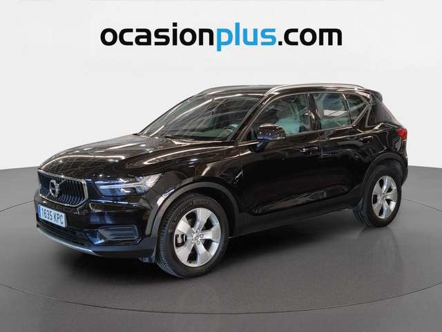 Volvo XC40 D3 Momentum Auto 110 kW (150 CV) de segunda mano