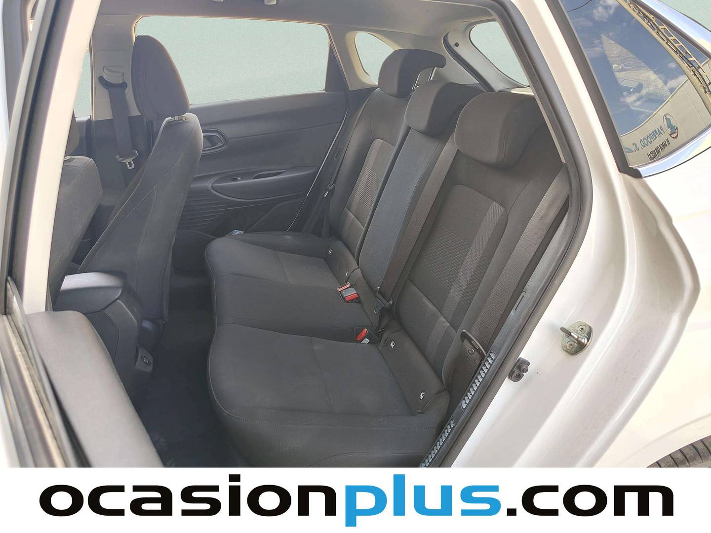 Foto asientos traseros Hyundai i20 Hyundai i20 1.0 TGDI 48V Tecno DCT (100 CV)