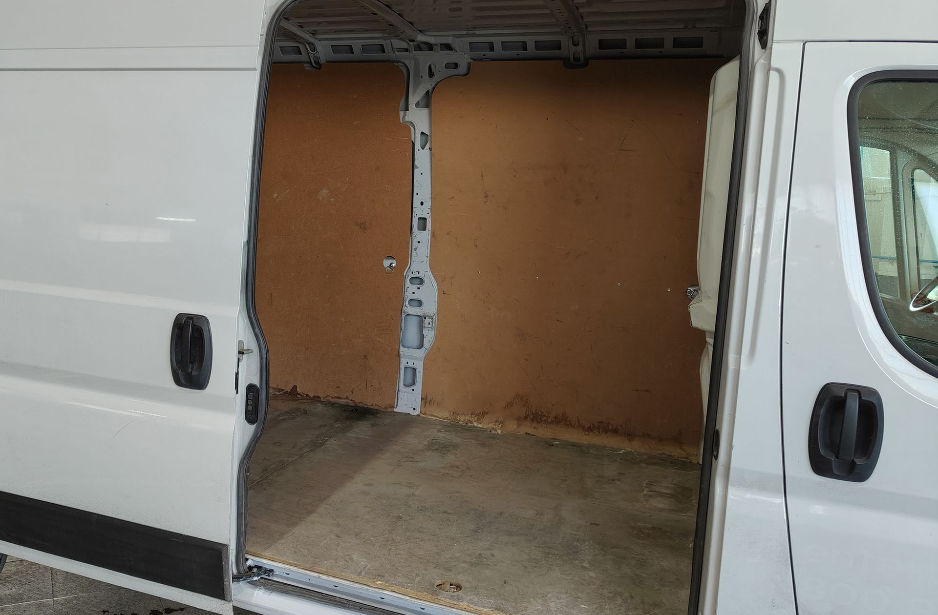 Opel Movano Furgon 2.2 BlueHDi Base L3H2 3.5T - foto 12