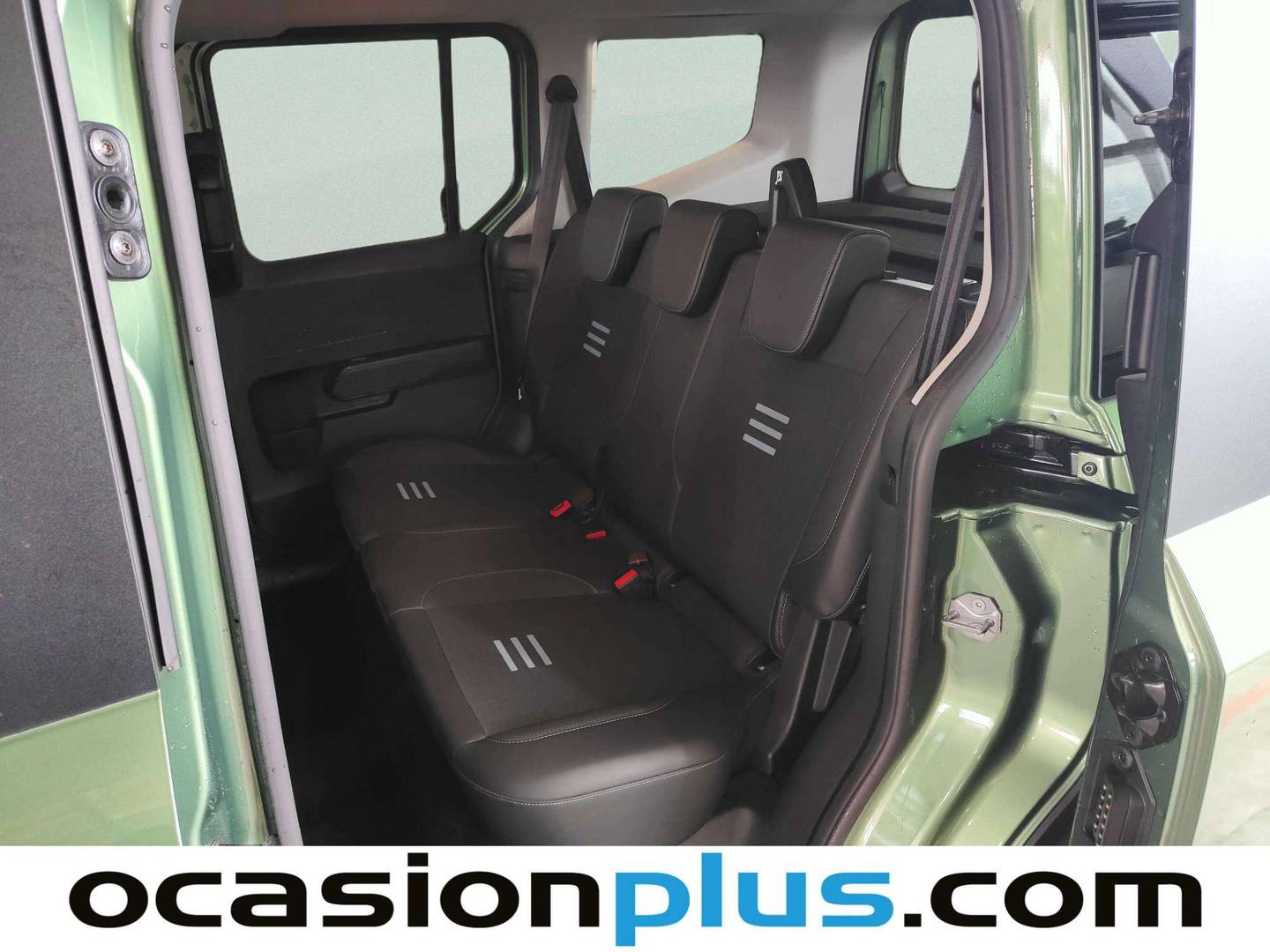 Foto asientos traseros Ford Tourneo Courier Ford Tourneo Courier 1.0 Ecoboost Active Auto (125 CV)