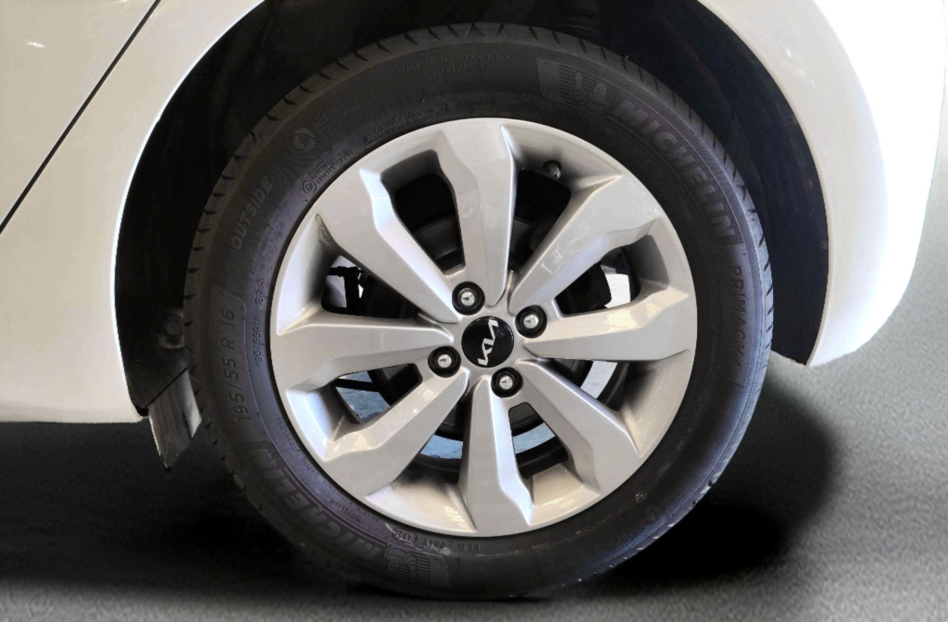 Kia Rio 1.0 T-GDi MHEV iMT Drive - foto 36