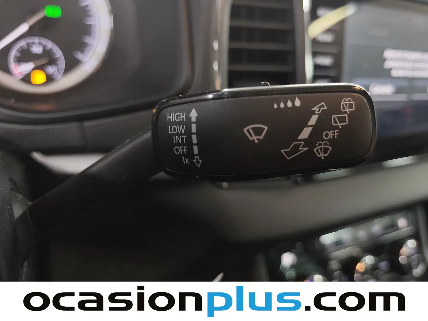 Foto Skoda Karoq Skoda Karoq 1.5 TSI ACT Ambition DSG (150 CV)