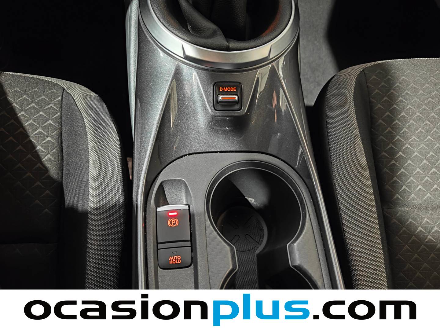 Foto Nissan JUKE Nissan Juke DIG-T N-Connecta 4x2 (114 CV)