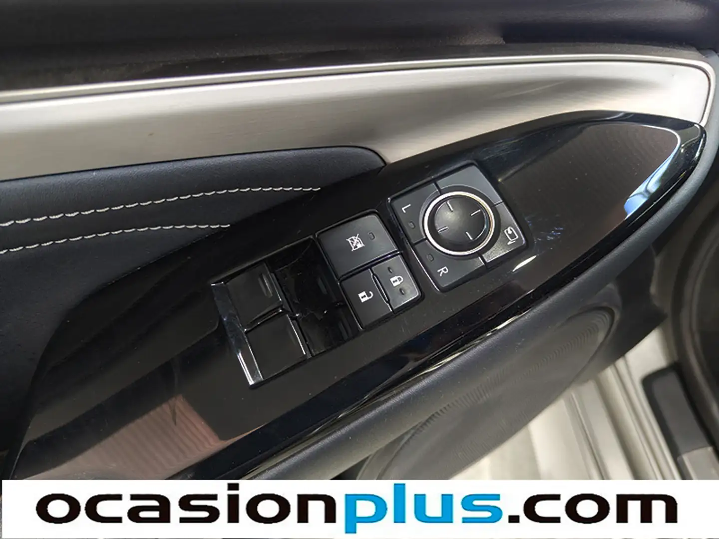 Foto Lexus RC Lexus RC 300h Executive (223 CV)