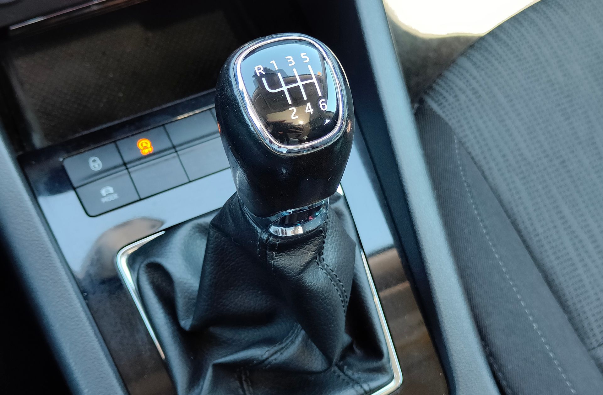 Škoda Octavia 1.5 TSI Style - foto 5