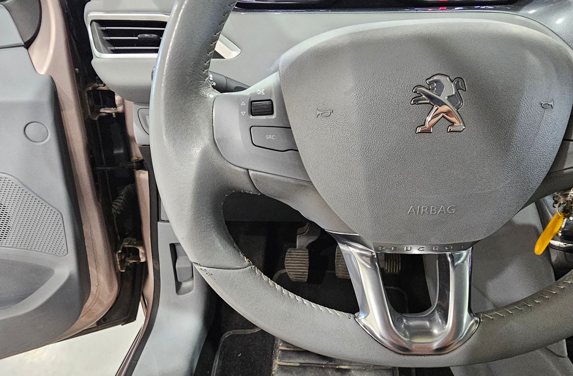 Peugeot 208 1.6 VTi Allure - foto 21