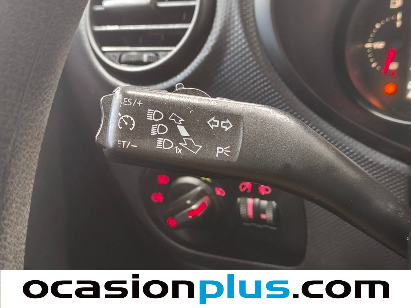 Equipamiento del Seat León Seat León 1.2 TSI Reference Copa (105 CV)