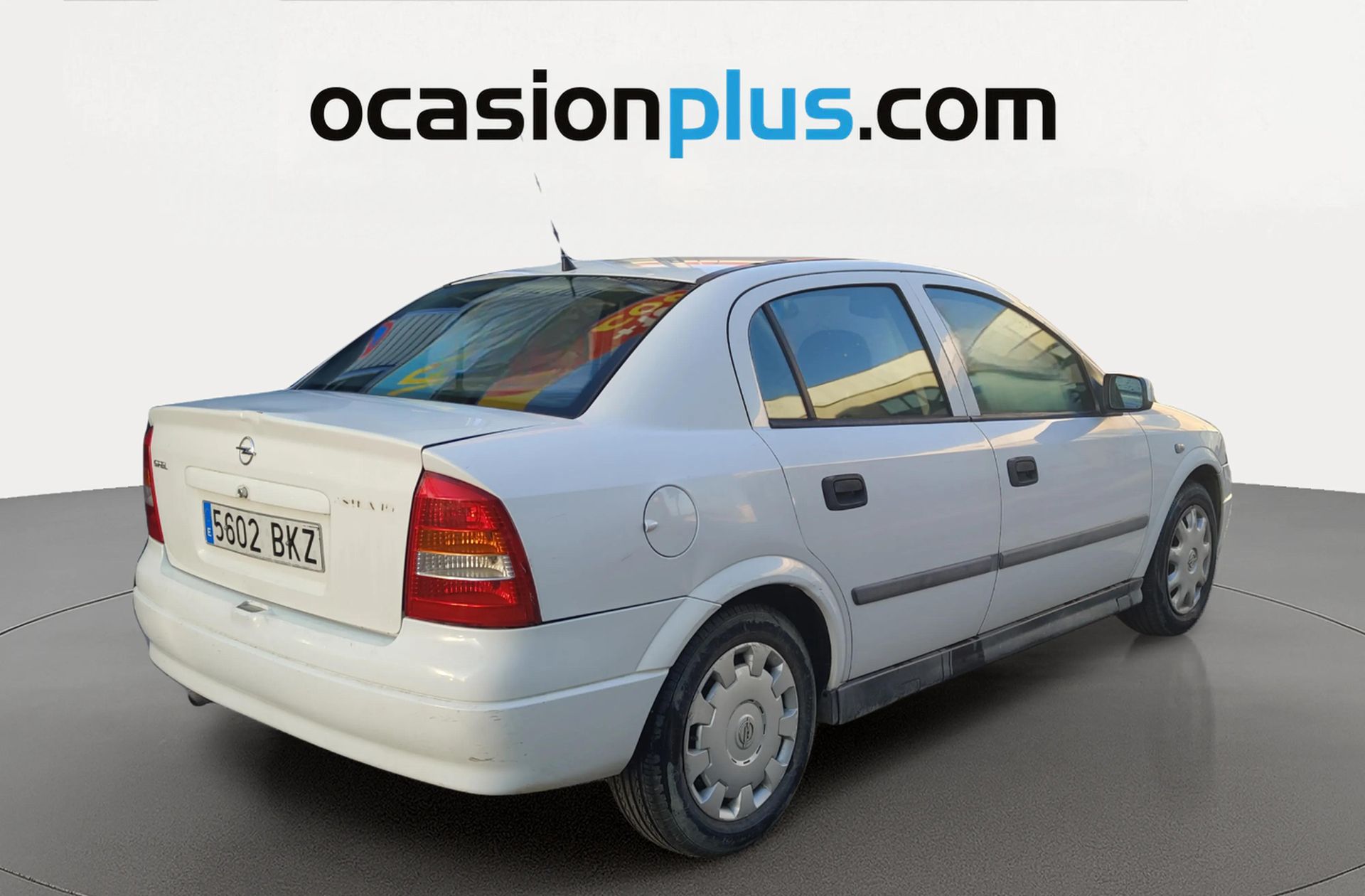 Opel Astra 1.6 Club Sedan - foto 4