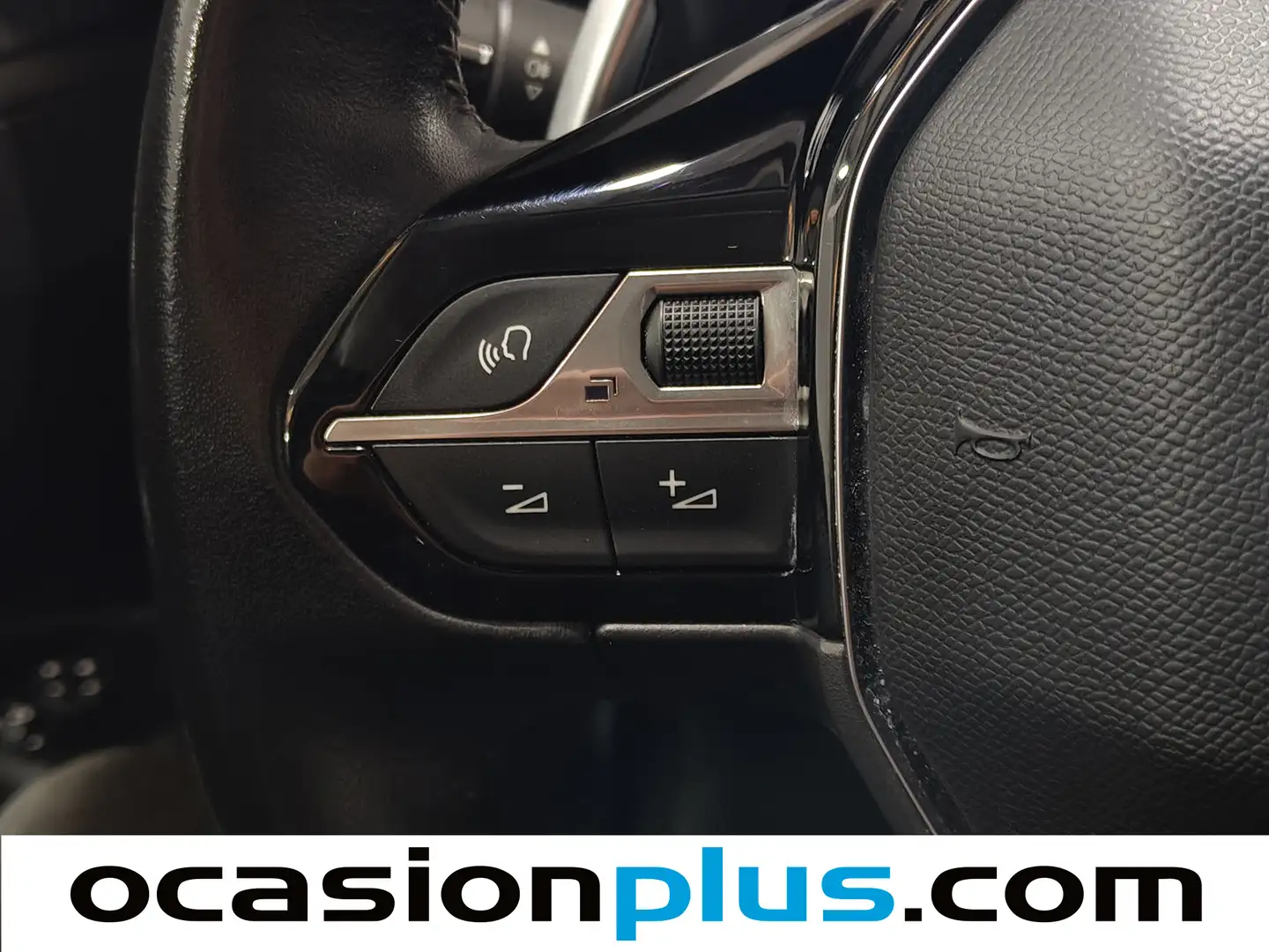 Foto Peugeot 5008 Peugeot 5008 PureTech 130 S&S Allure EAT8 (130 CV)