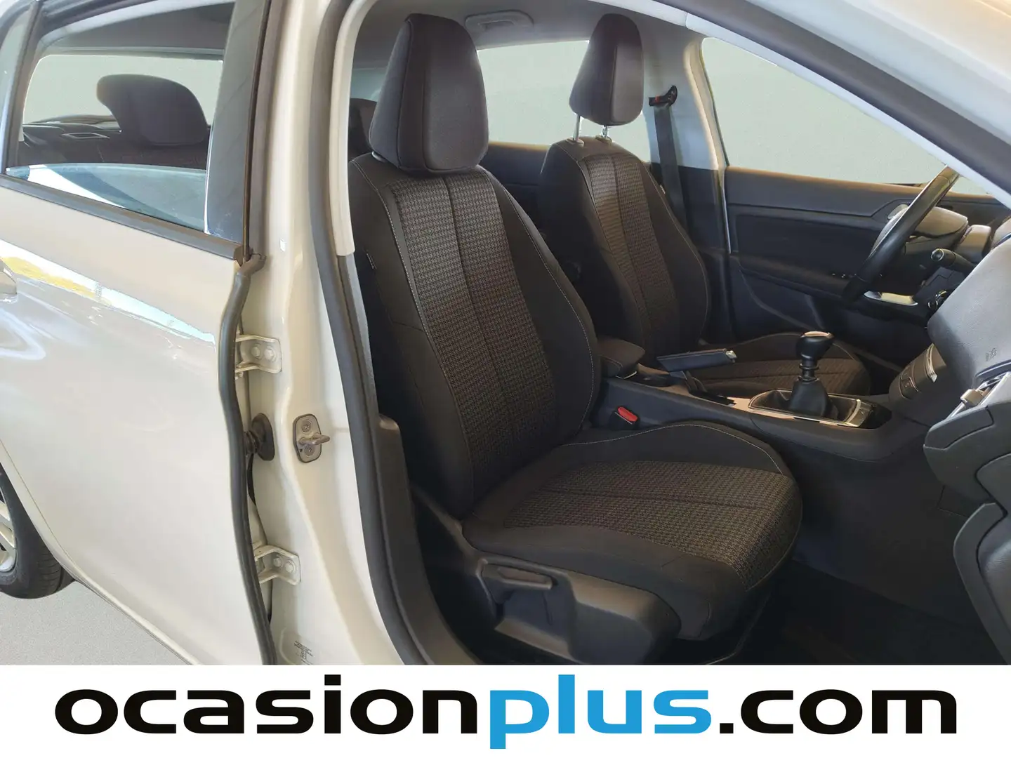 Foto Peugeot 308 Peugeot 308 PureTech 130 S&S Active Pack (130 CV)