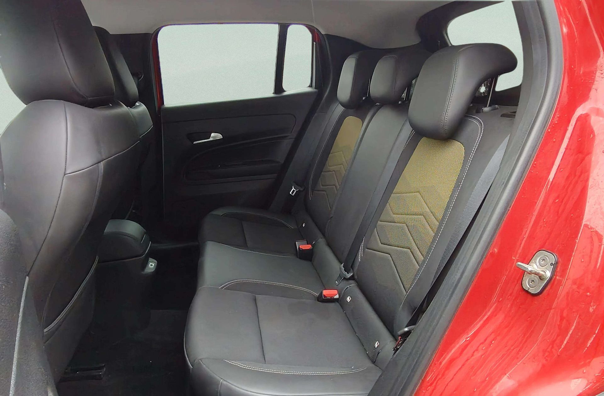 Jeep Avenger 1.2 G Summit - foto 18
