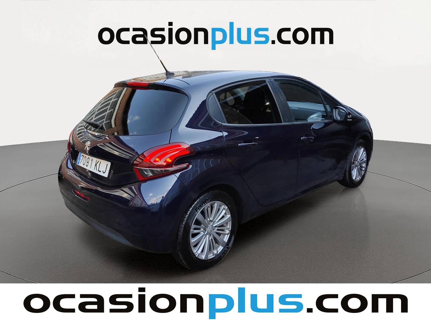 Foto trasera Peugeot 208 Peugeot 208 PureTech 82 Style (82 CV) derecha