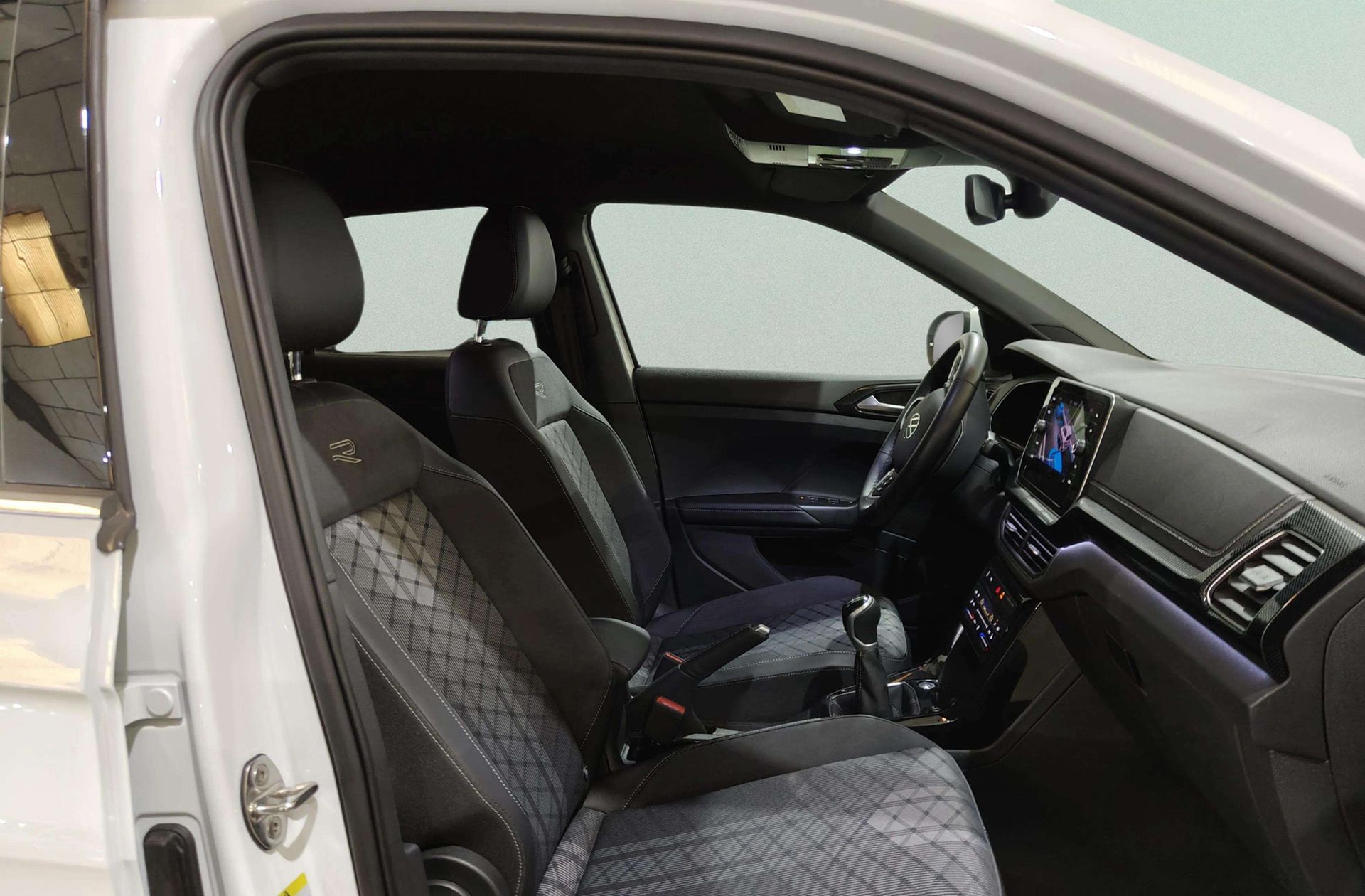 Volkswagen T-Cross R-Line 1.0 TSI - foto 19