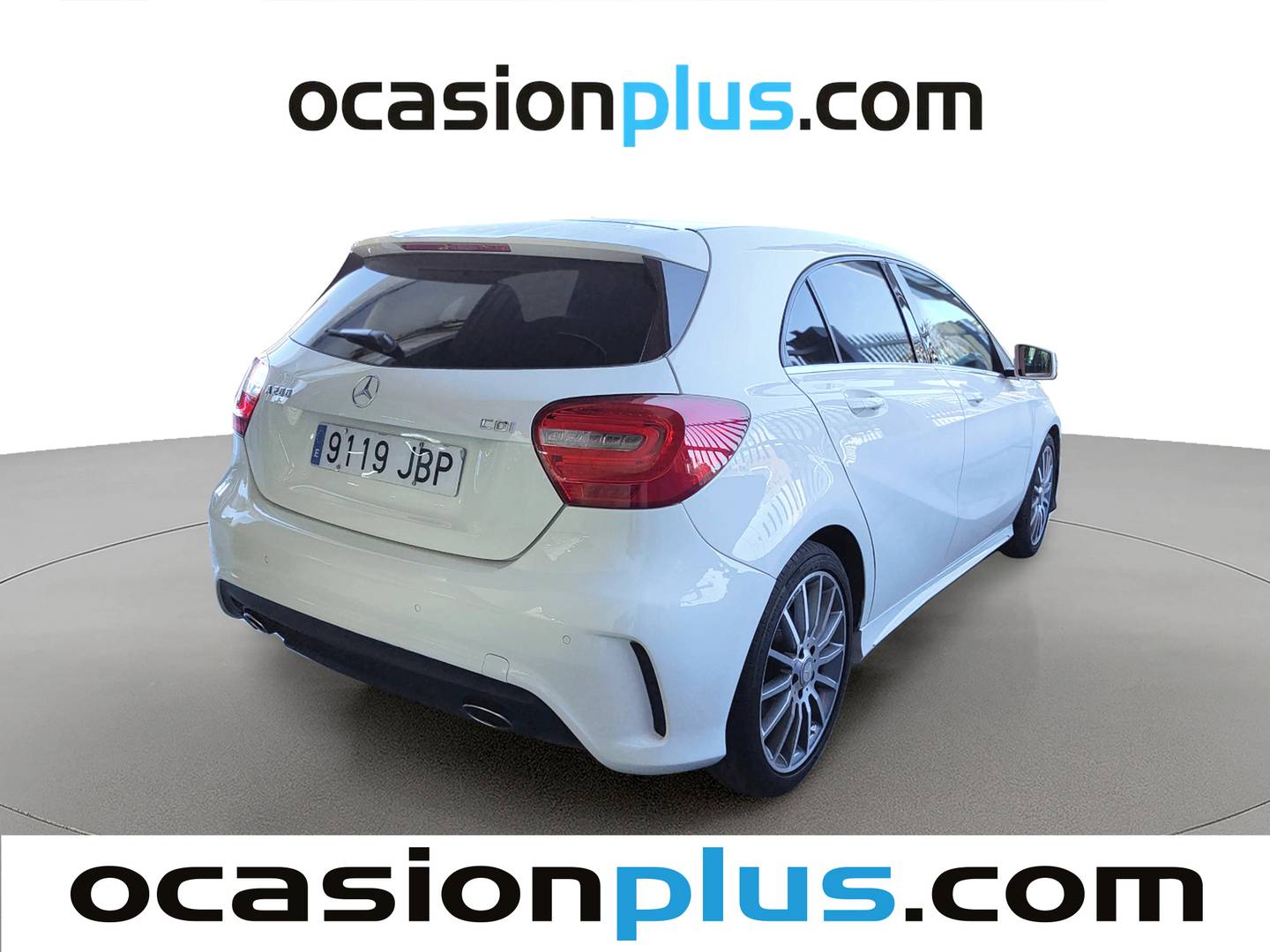 Foto trasera Mercedes Clase A Mercedes Clase A 200 CDI AMG Line (136 CV) derecha