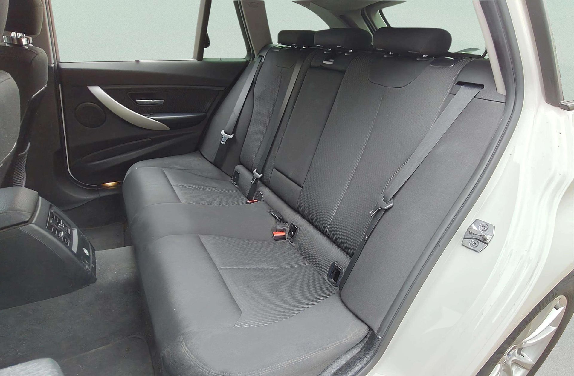 BMW Serie 3 318d Touring Pack M - foto 11