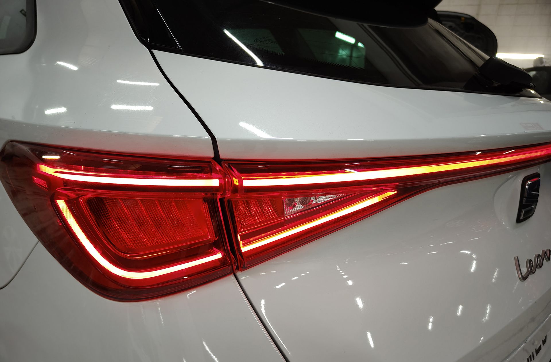 SEAT León ST 2.0 TDI FR XS - foto 17
