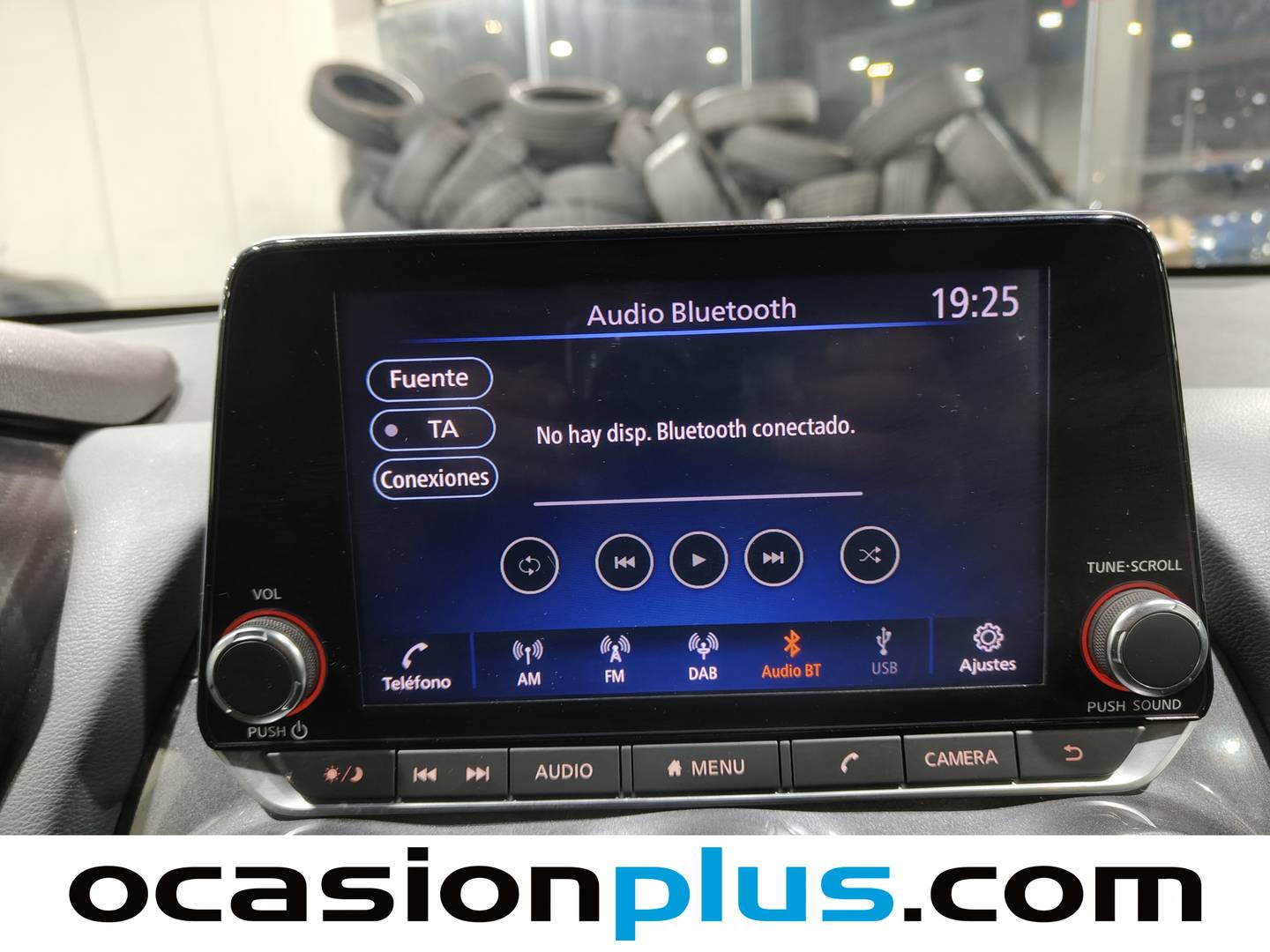 Foto Nissan JUKE Nissan Juke DIG-T N-Connecta 4x2 (114 CV)