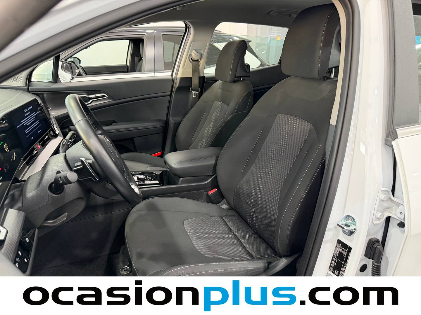 Foto asientos delanteros KIA Sportage KIA Sportage 1.6 T-GDi PHEV Drive 4x4 (265 CV)