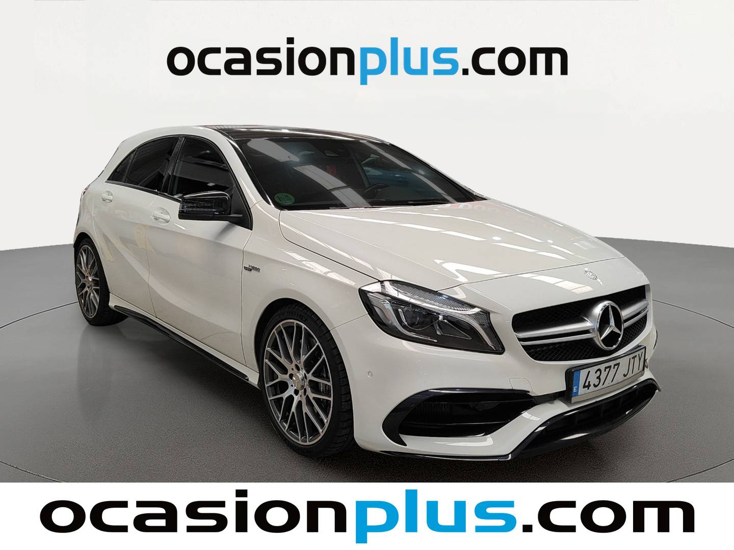 Foto delantera Mercedes Clase A Mercedes Clase A Mercedes-AMG 45 4Matic (381 CV) derecha