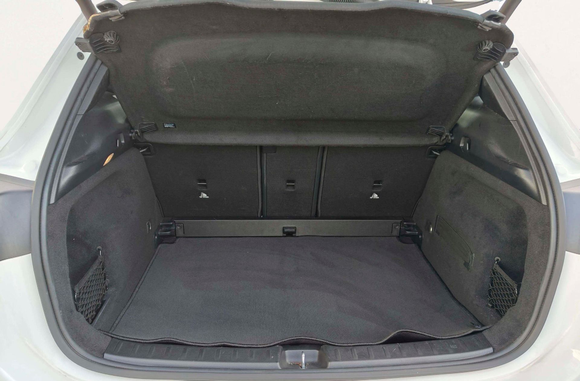 Mercedes-Benz GLA 200 - foto 18