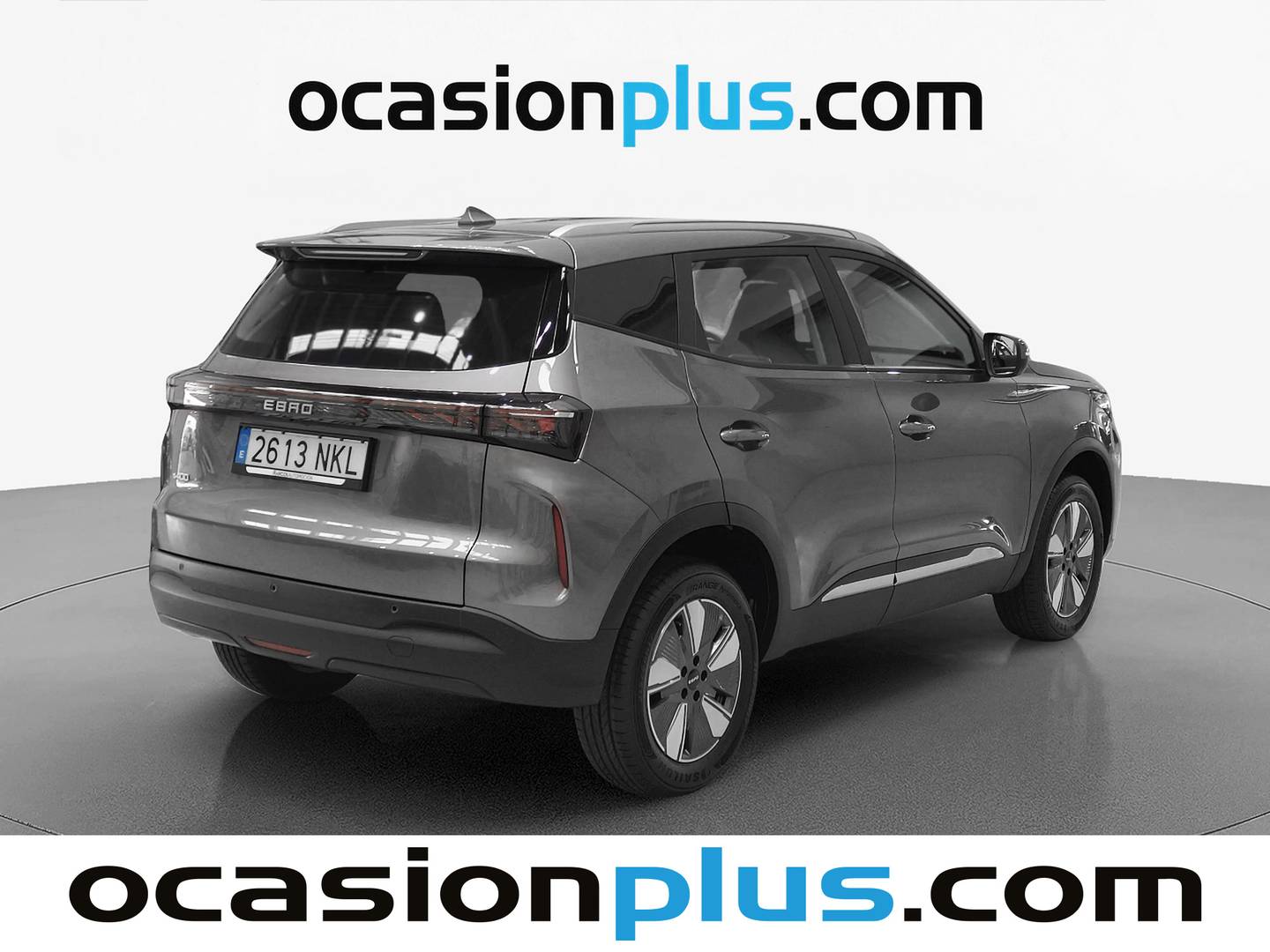 Foto trasera EBRO S400 EBRO S400 1.5 DHE HEV Premium CVT (211 CV) derecha