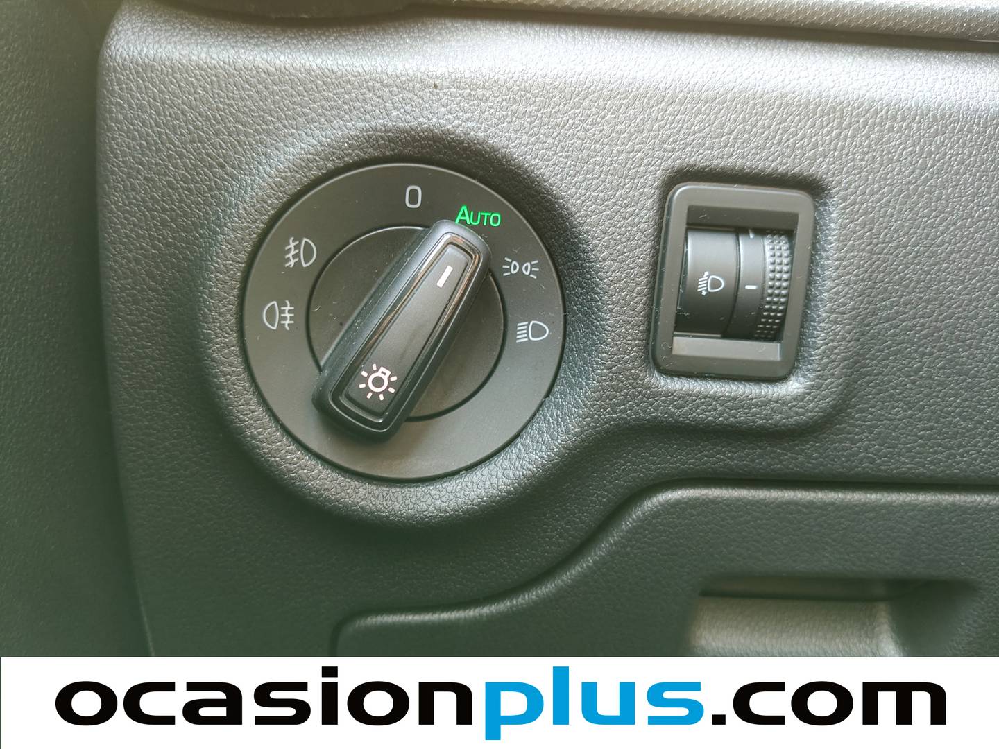 Accesorios del Skoda Fabia Skoda Fabia 1.0 MPI Ambition (80 CV)