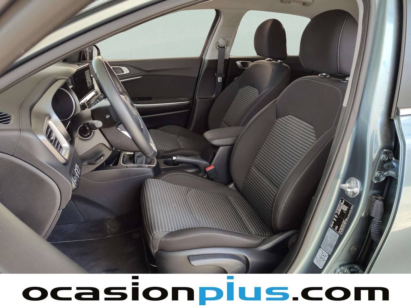 Foto asientos delanteros KIA Ceed KIA Ceed 1.0 T-GDI Drive (100 CV)