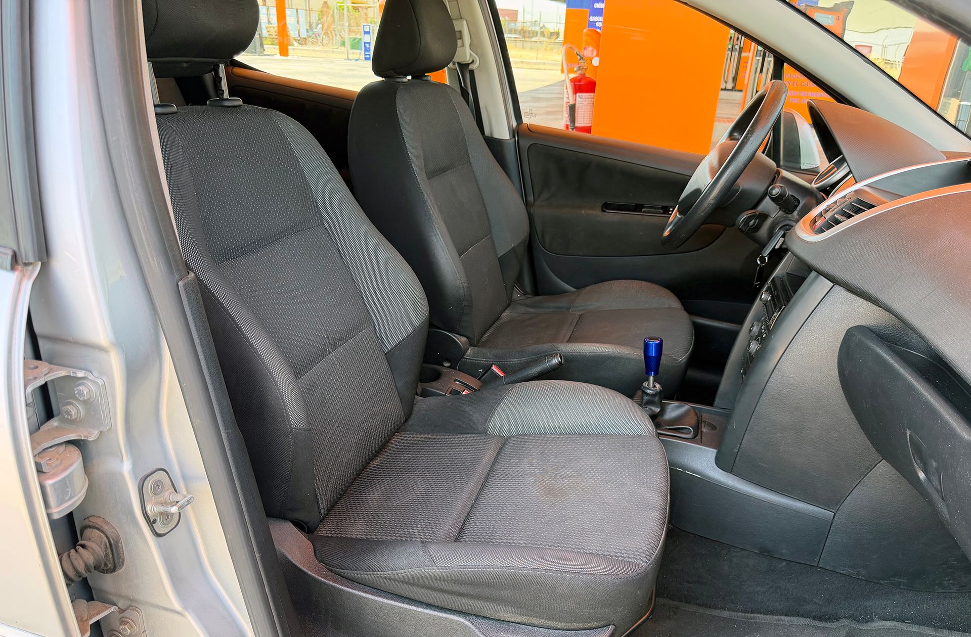 Peugeot 207 SW 1.6 HDi Confort - foto 13