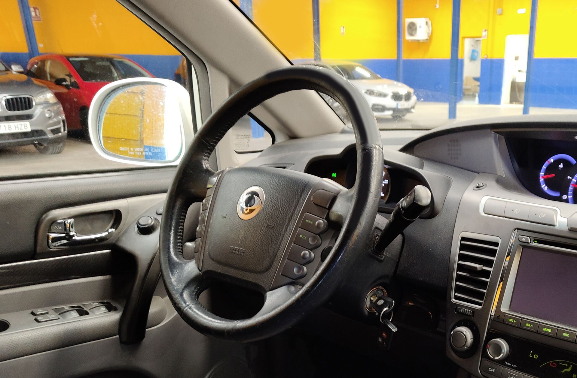 SsangYong Rodius 2.0 e-Xdi Premium 7 plazas - foto 18