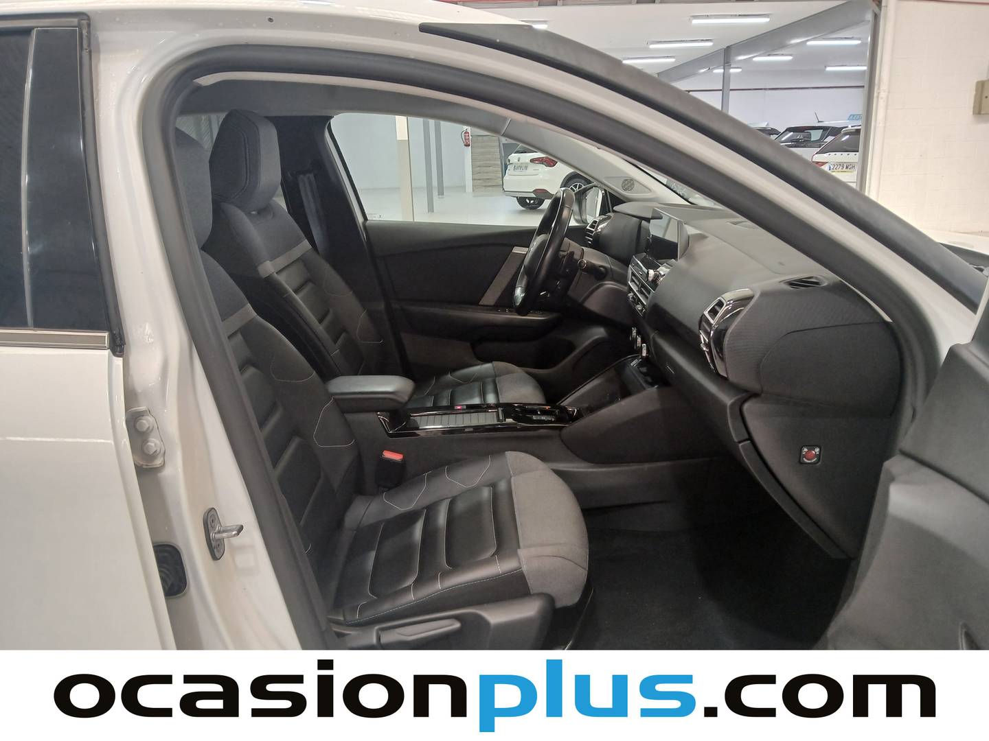 Foto Citroën C4 Citroen C4 BlueHDi 130 S&S Shine EAT8 (130 CV)