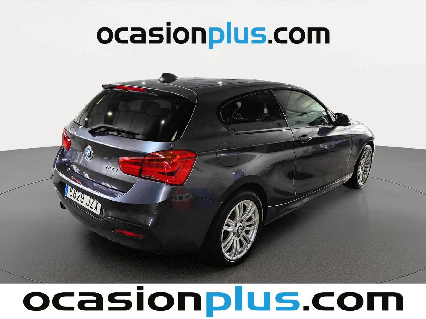 Foto trasera BMW Serie 1 BMW Serie 1 118d (150 CV) derecha