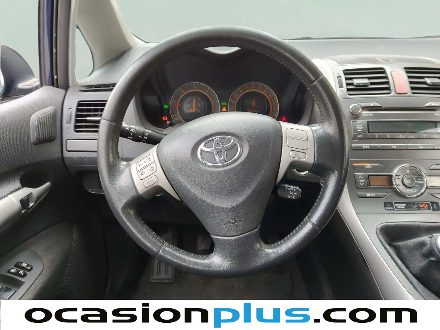 Foto Toyota Auris Toyota Auris 2.0 D-4D Sol (126 CV)