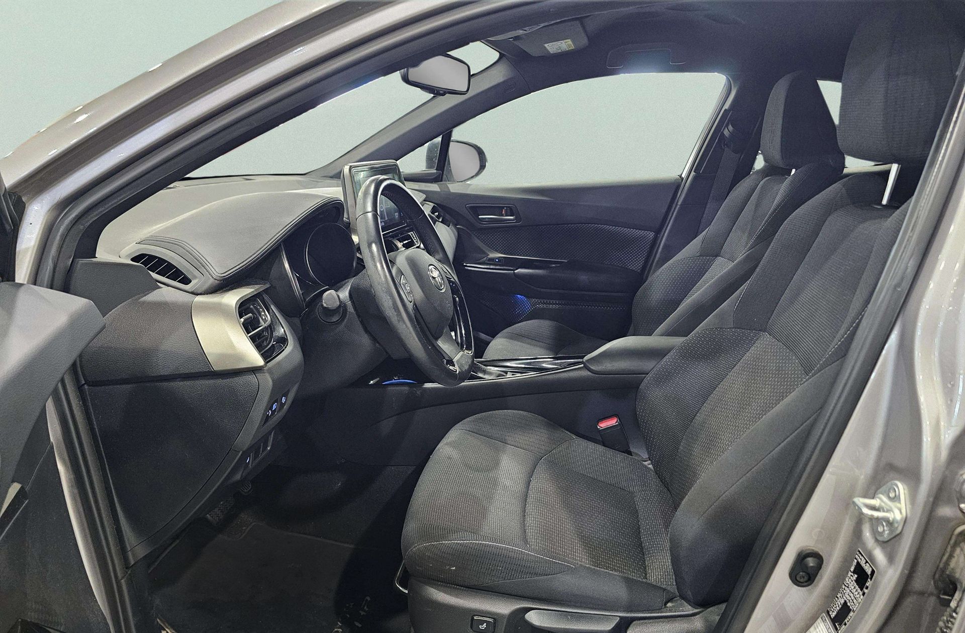 Toyota C-HR 1.8 125H Advance - foto 11