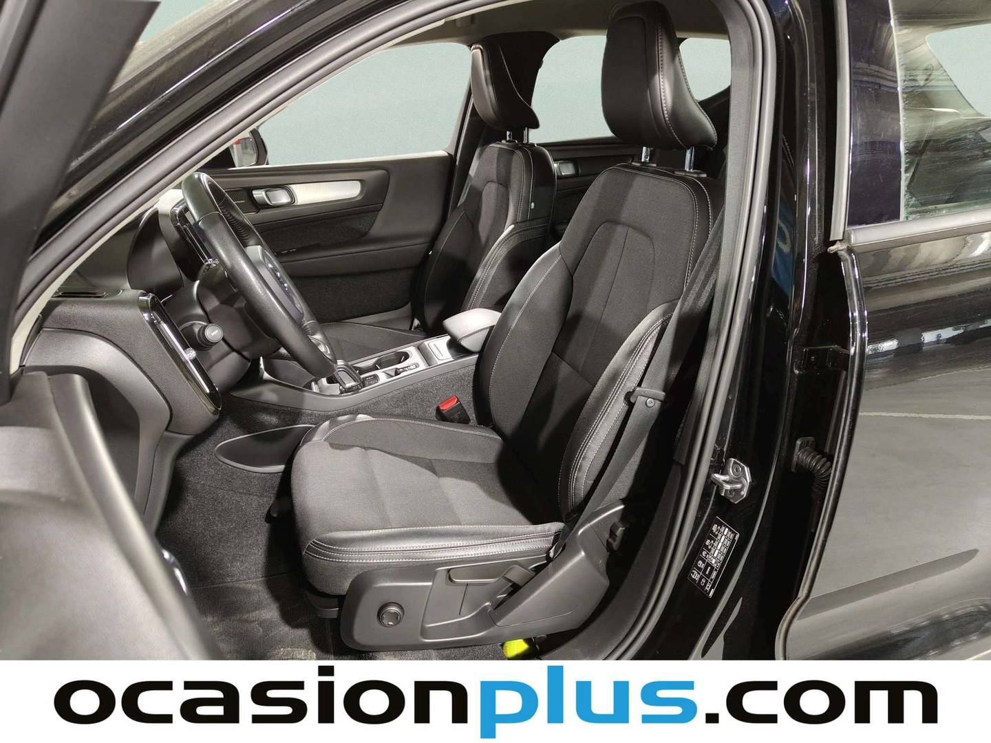 Foto asientos delanteros Volvo XC40 Volvo XC40 T3 Momentum Auto (163 CV)