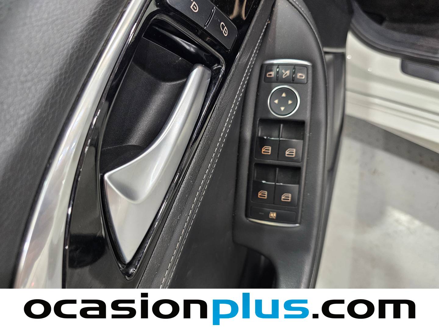 Foto Infiniti Q30 Infiniti Q30 2.2D Sport 7DCT (170 CV)