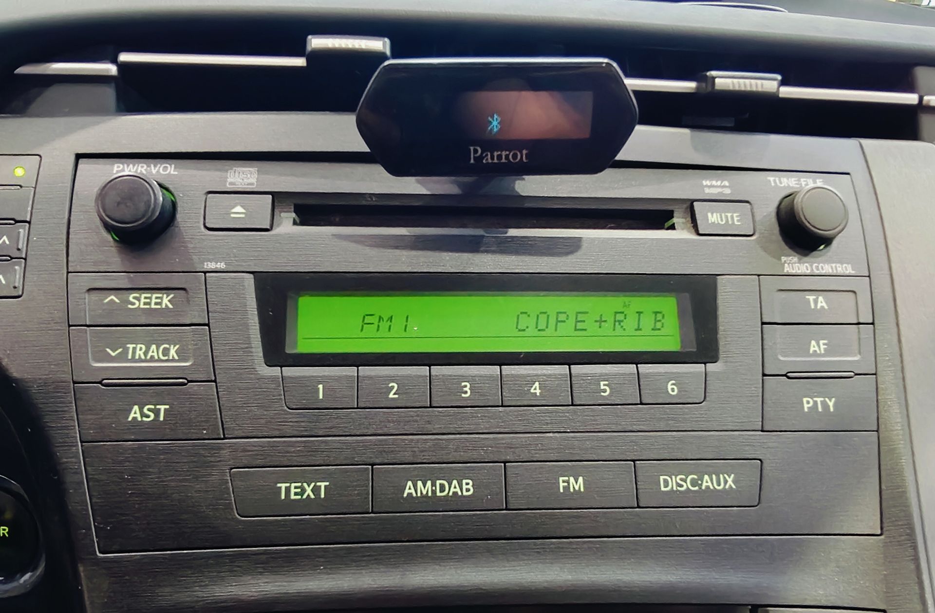 Toyota Prius 1.8 HSD Eco - foto 28