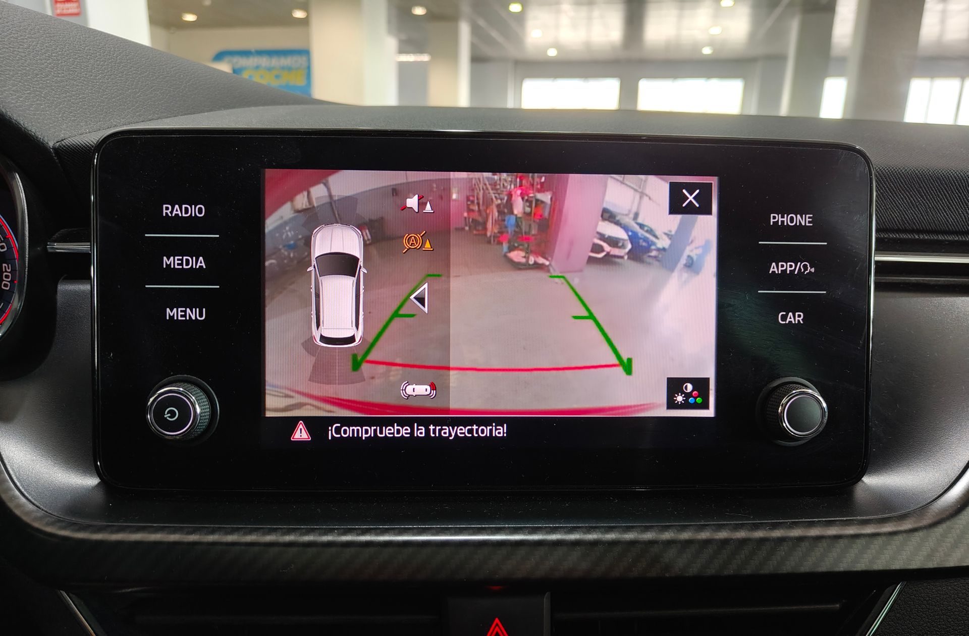 Škoda Kamiq 1.0 TSI Montecarlo DSG - foto 9