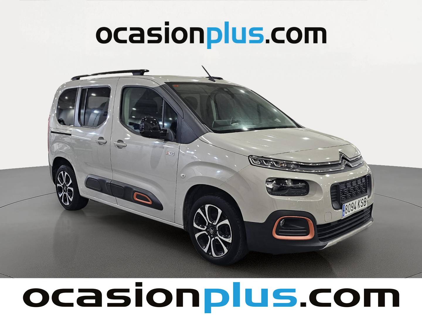 Foto delantera Citroën Berlingo Citroën Berlingo BlueHDi 100 S&S Talla M Shine (102 CV) derecha